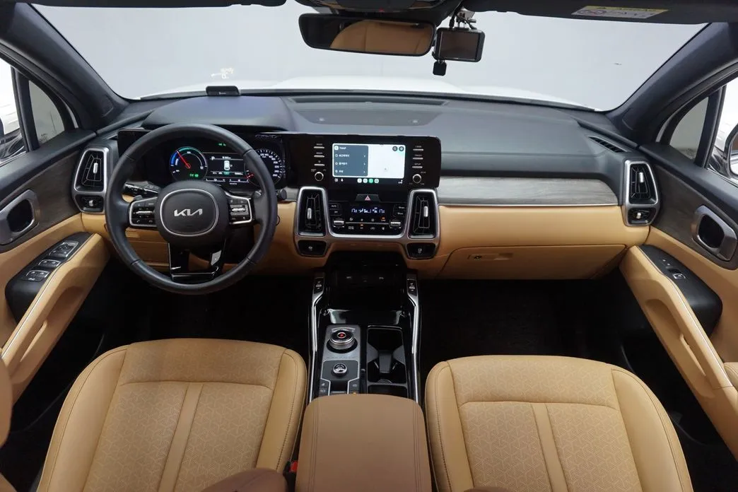 Kia Sorento — фото 9