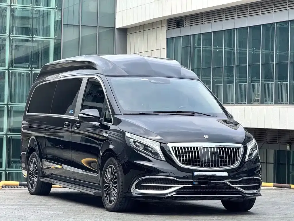 Mercedes-Benz V-Class — фото 10