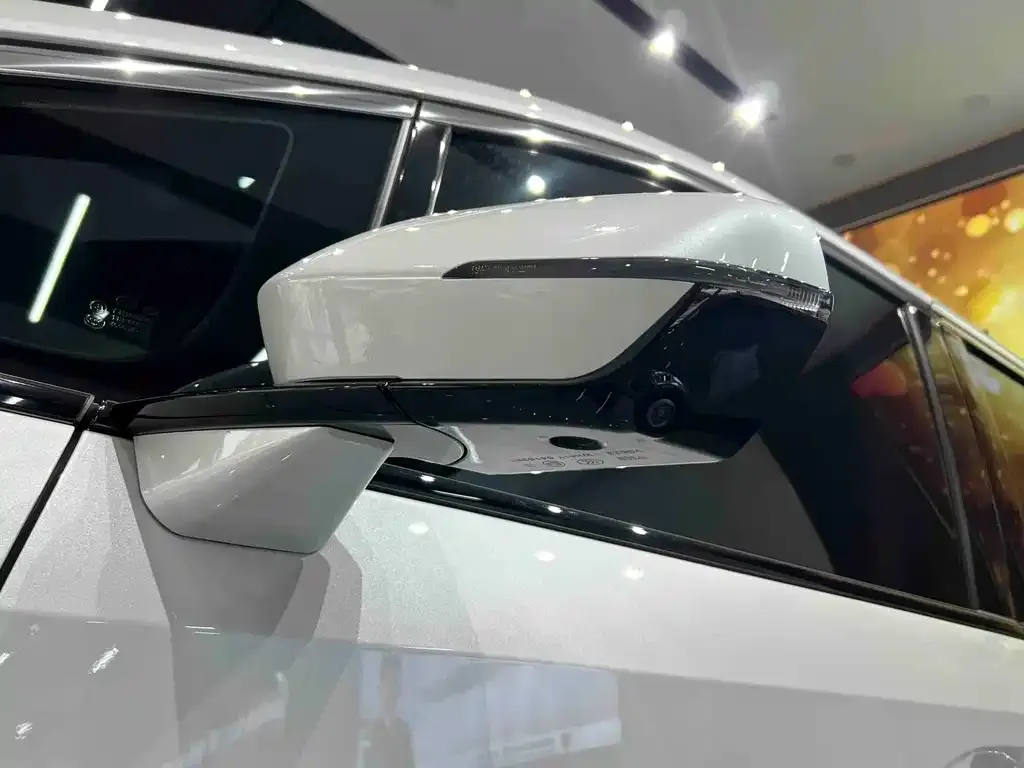 GAC Motor Trumpchi M8 — фото 3