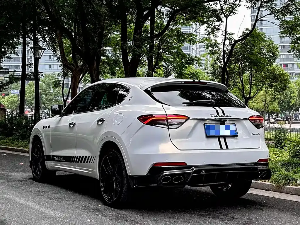 Maserati Levante — фото 6