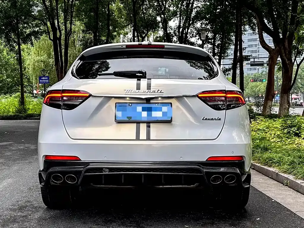 Maserati Levante — фото 10