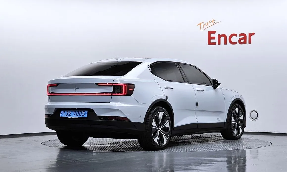 Polestar Polestar 2 — фото 10
