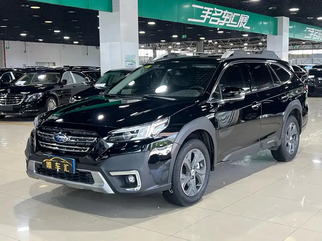 Subaru Outback — фото 1