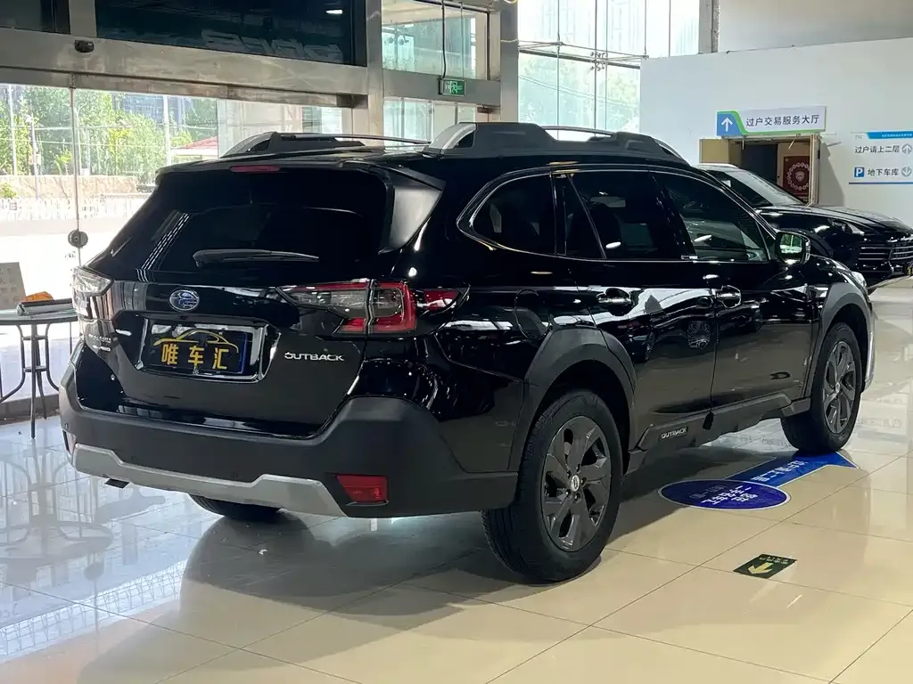 Subaru Outback — фото 2