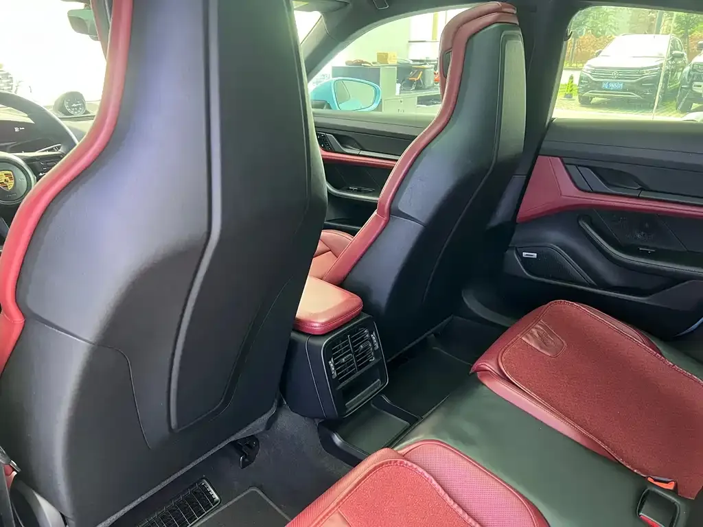 Porsche Taycan 2021 из CN, фото 3