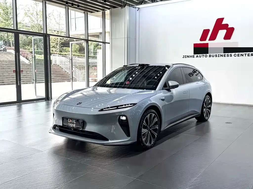 NIO ET5T