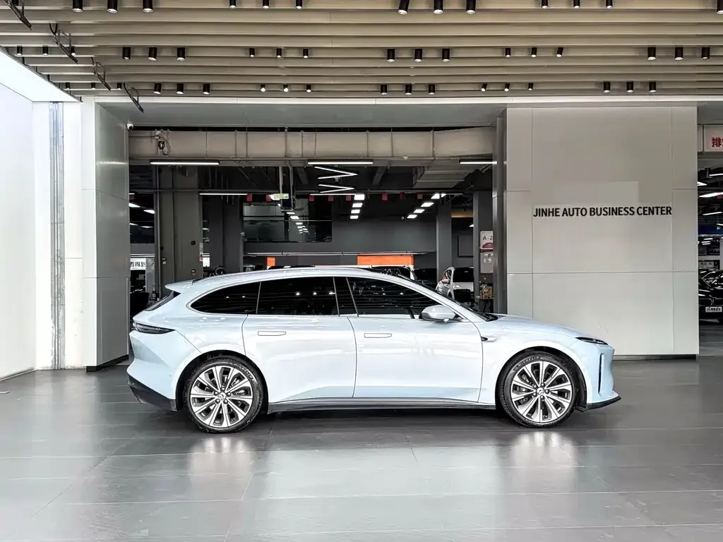 NIO ET5T 2024 из CN, фото 10