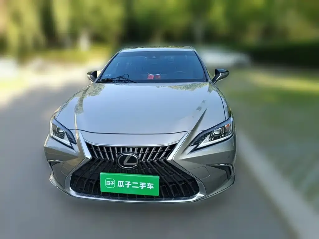 Lexus ES — фото 6
