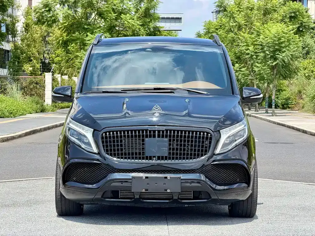 Mercedes-Benz V-Class — фото 4