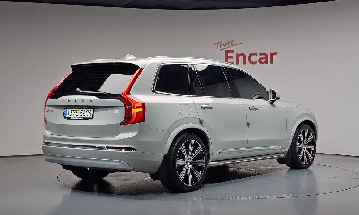 Volvo XC90 2022 из KR, фото 2