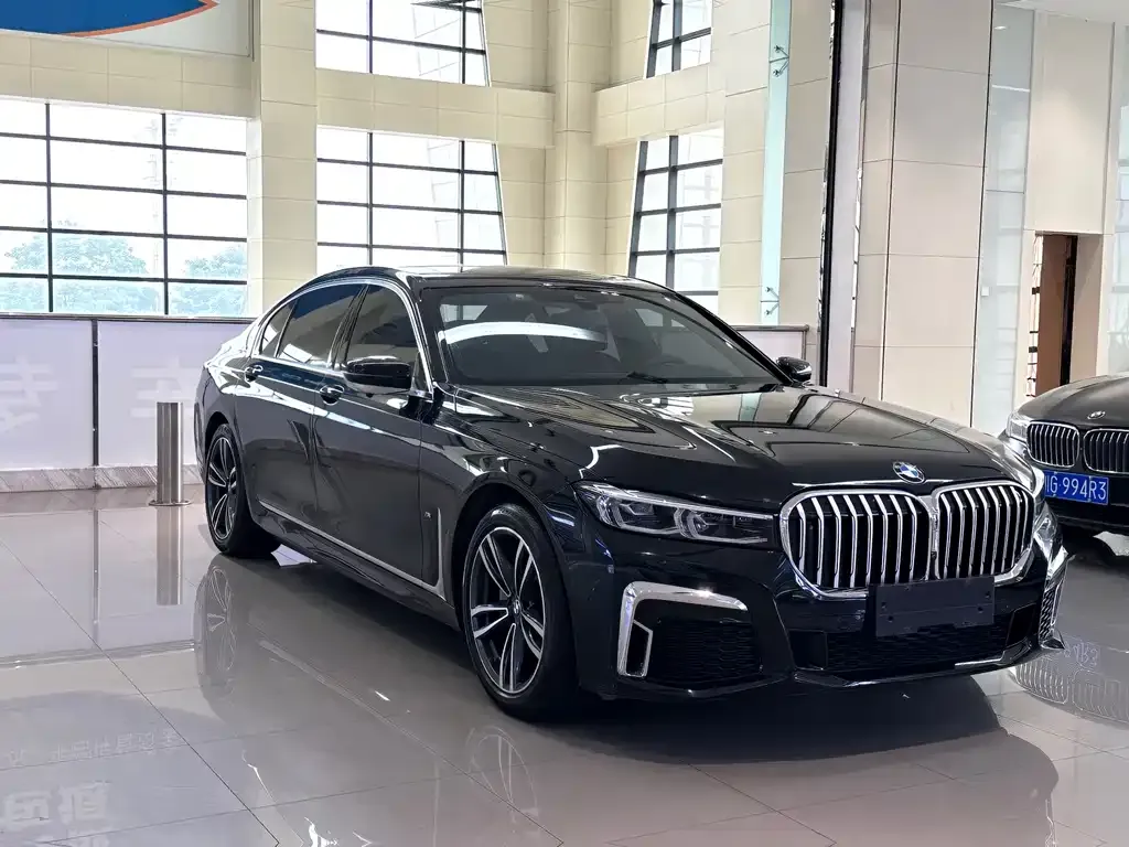 BMW 7 Series 2021 из CN, фото 3