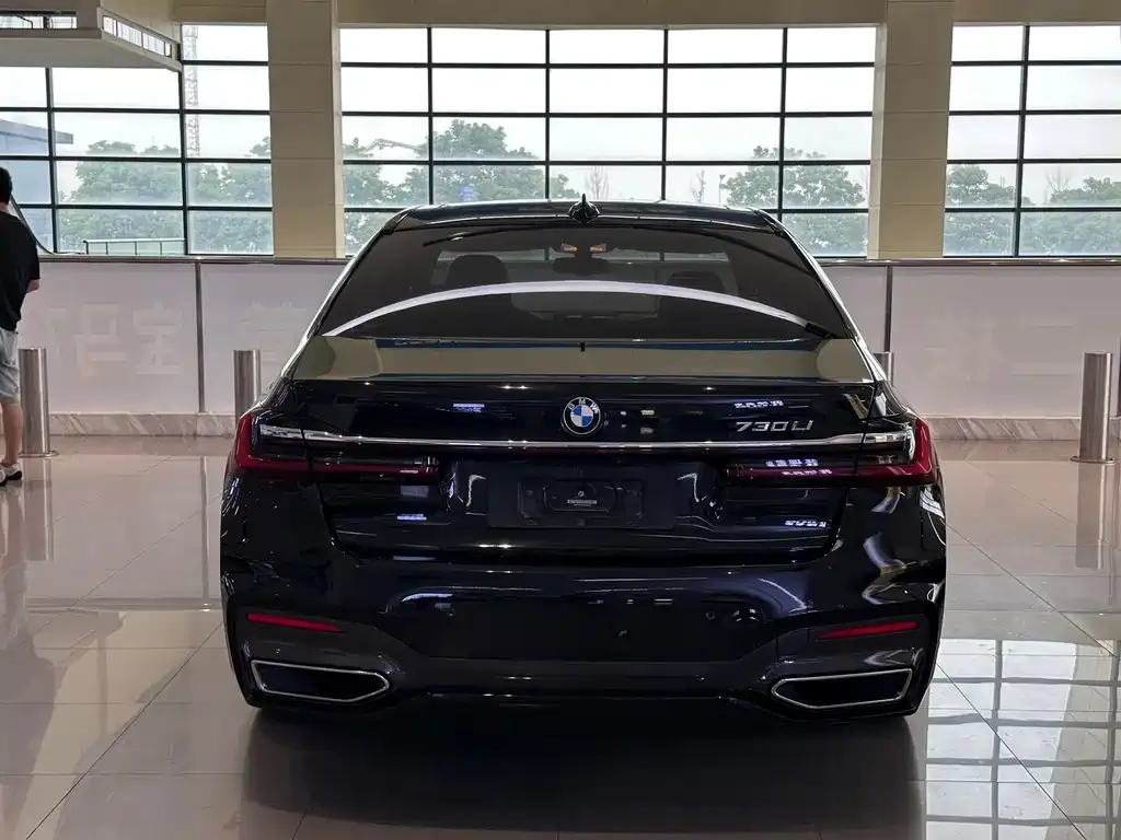 BMW 7 Series 2021 из CN, фото 4
