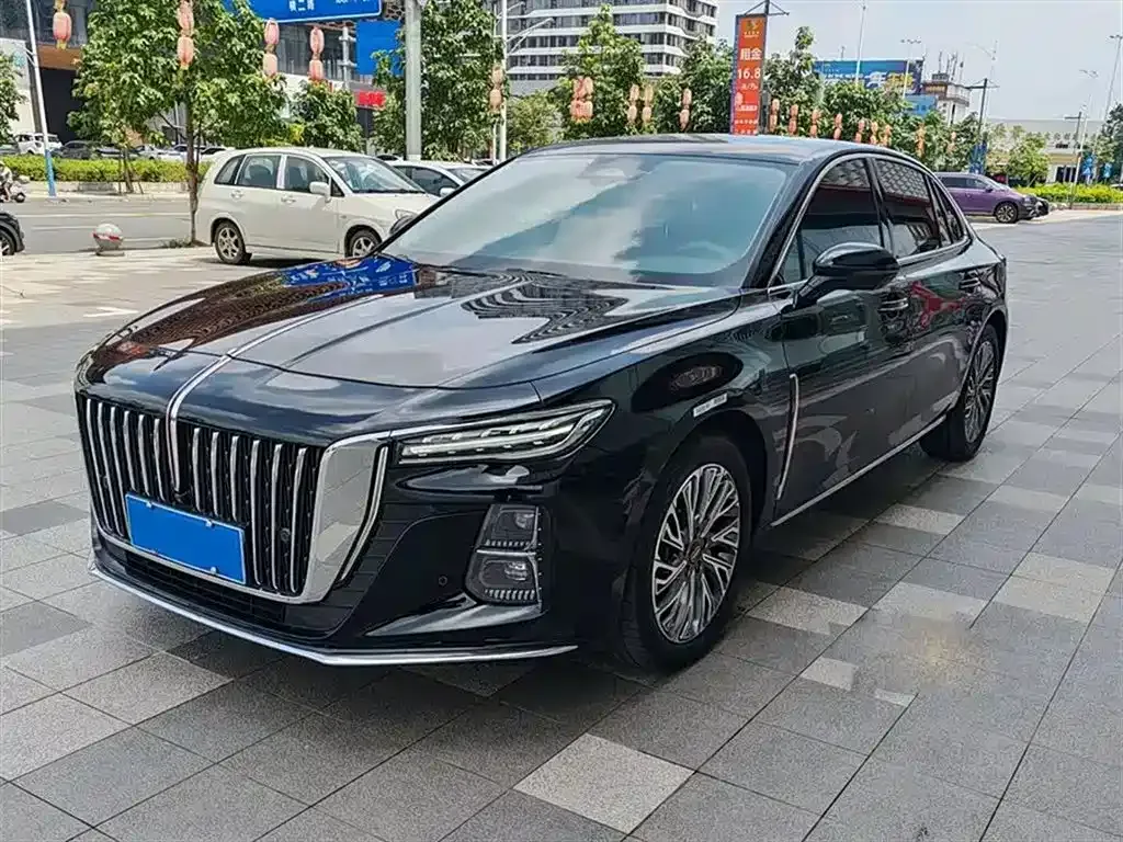 Hongqi H5 — фото 1