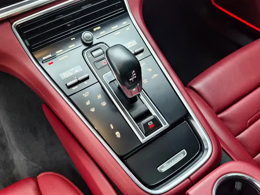 Porsche Panamera — фото 9