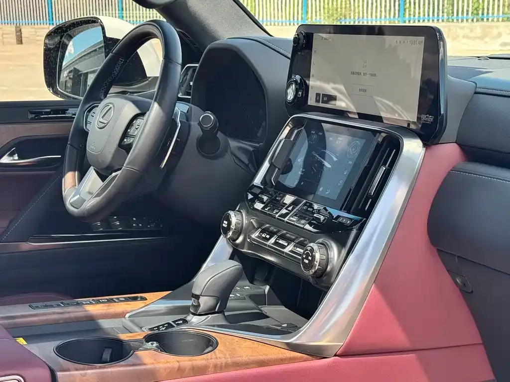Lexus LX 2026 из CN, фото 7