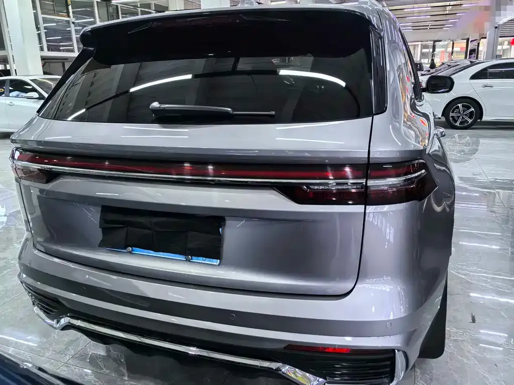 Geely Xingyue L — фото 7