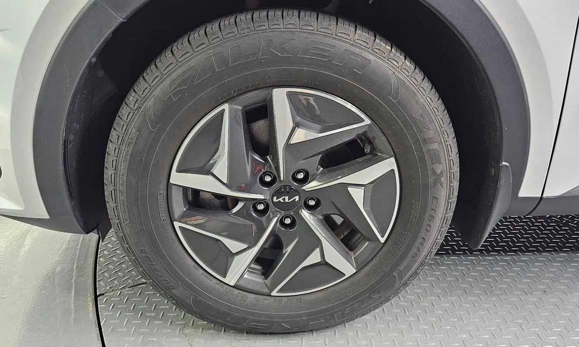 Kia Sorento — фото 3