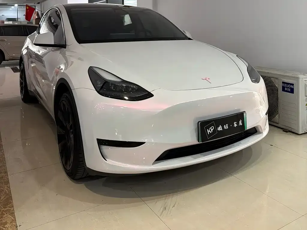 Tesla Model Y — фото 7