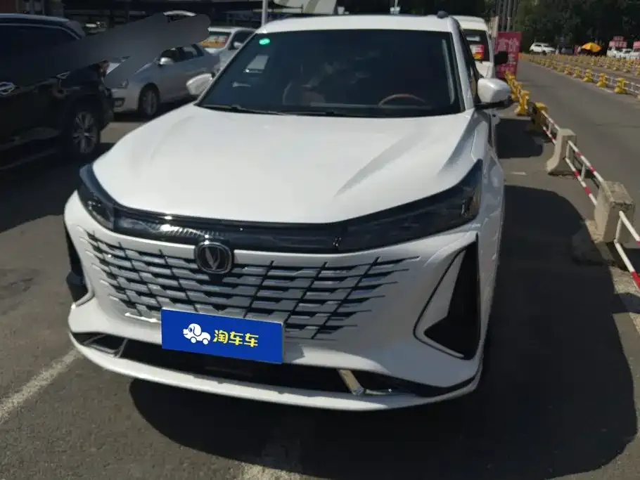 Changan CS75PLUS — фото 6