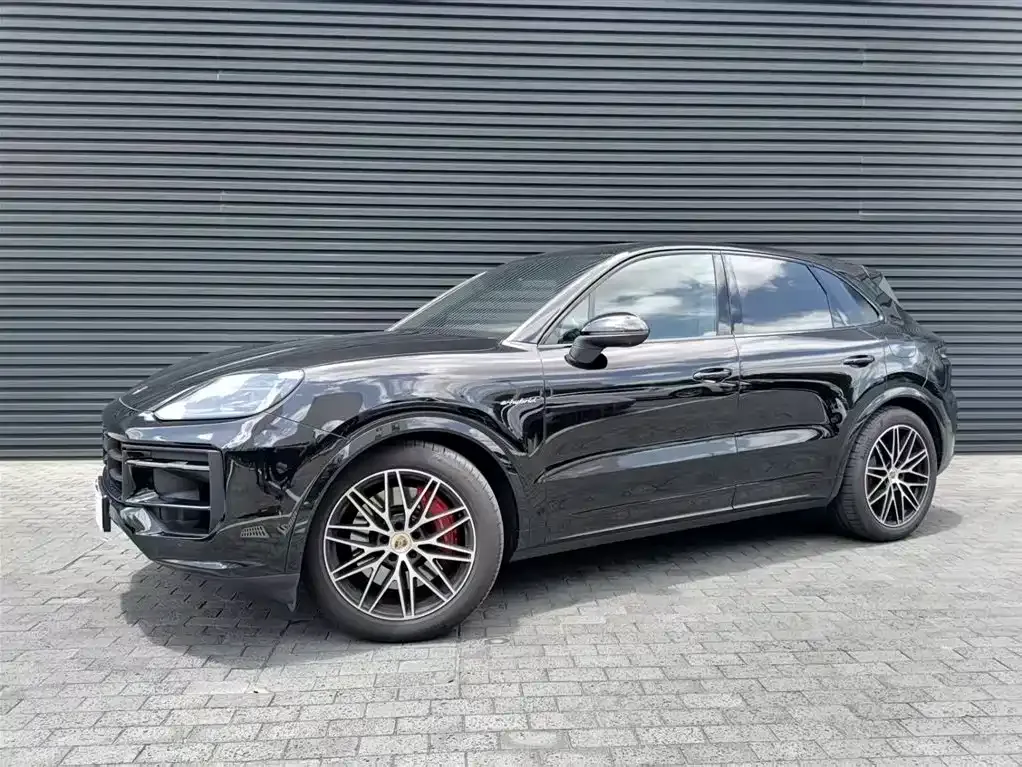Porsche Cayenne Hybrid — фото 1