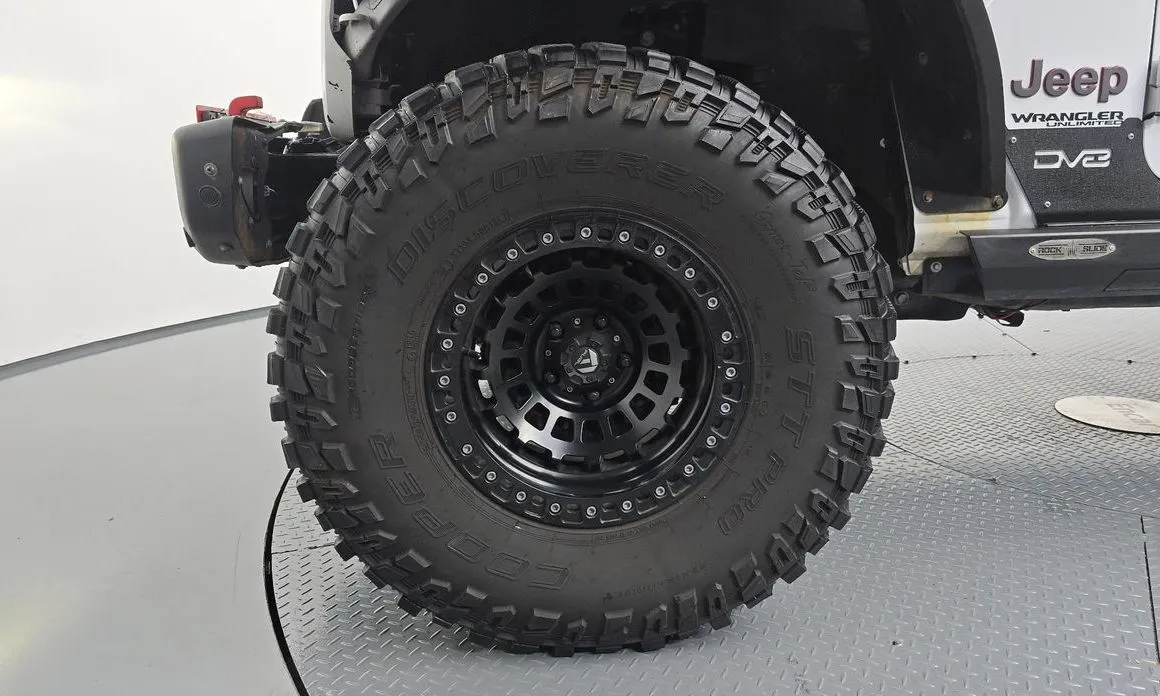Jeep Wrangler — фото 2
