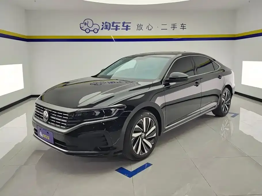 Volkswagen Passat — фото 1