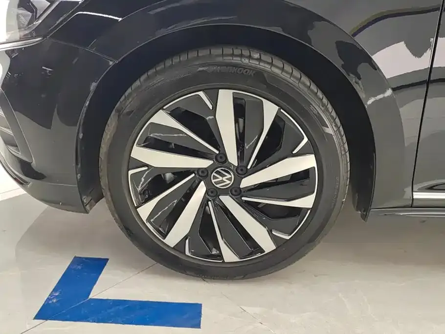 Volkswagen Passat — фото 6