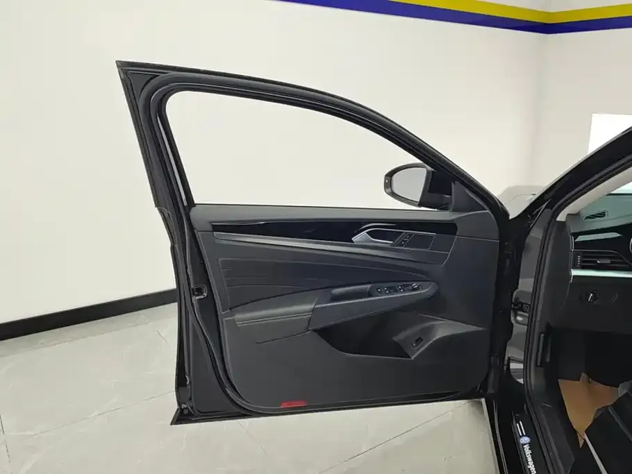 Volkswagen Passat — фото 4