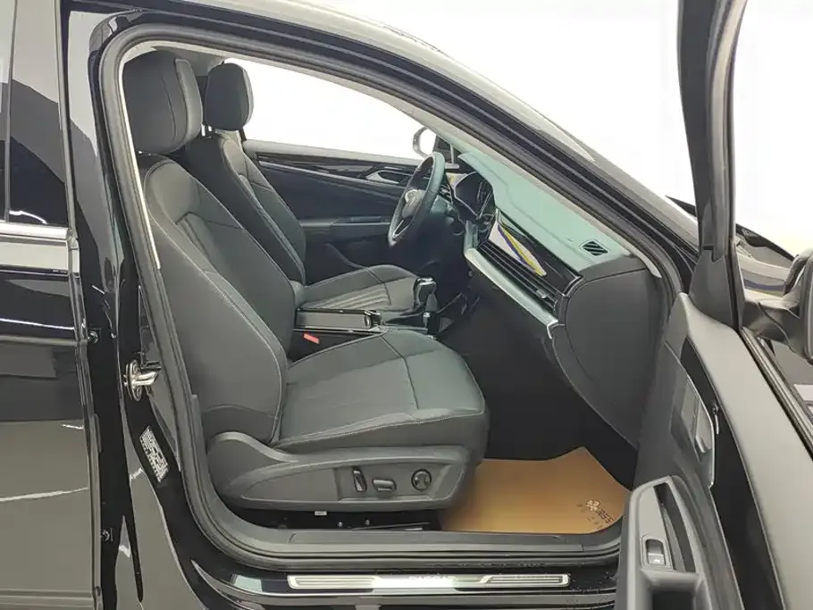 Volkswagen Passat — фото 2