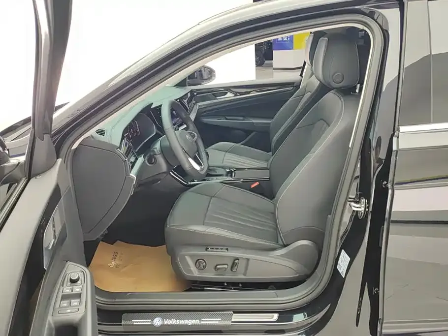 Volkswagen Passat — фото 7