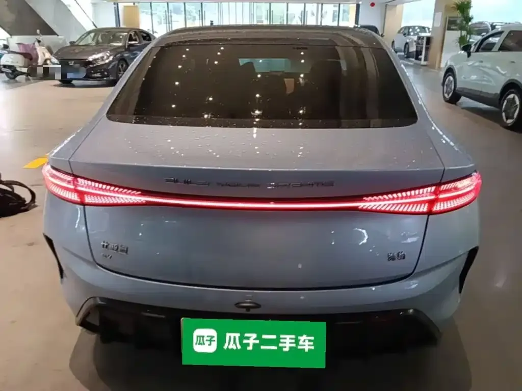 BYD Seal — фото 5