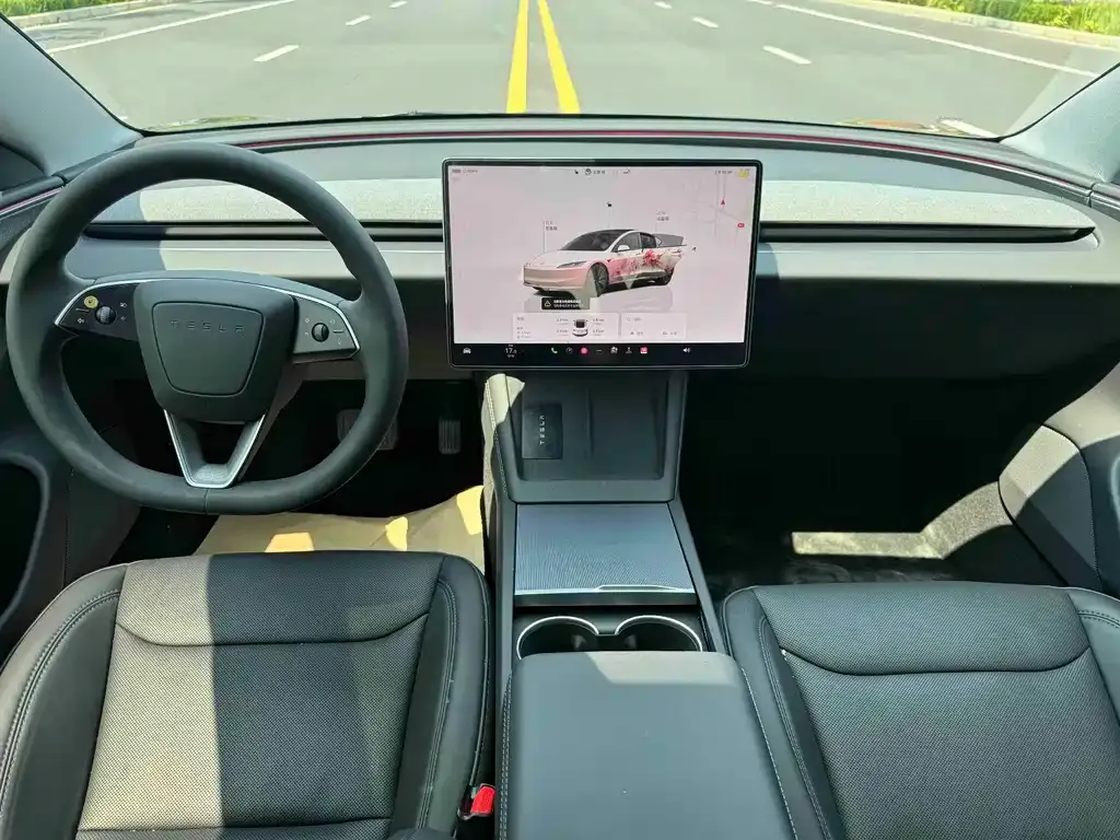 Tesla Model 3 — фото 2