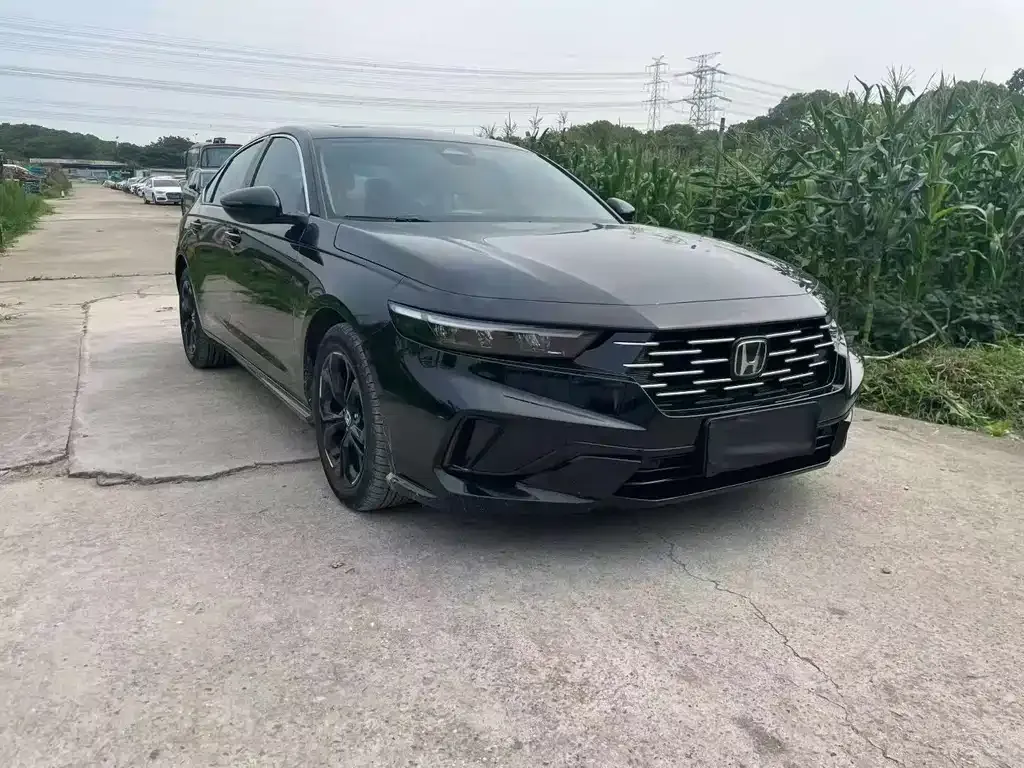 Honda Accord — фото 7