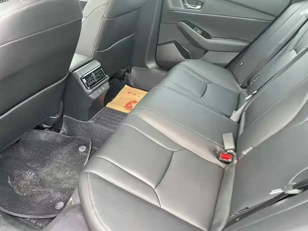 Honda Accord — фото 3