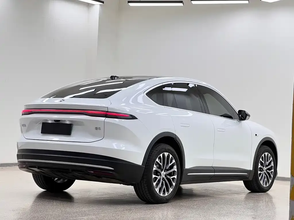 NIO EC6 — фото 7
