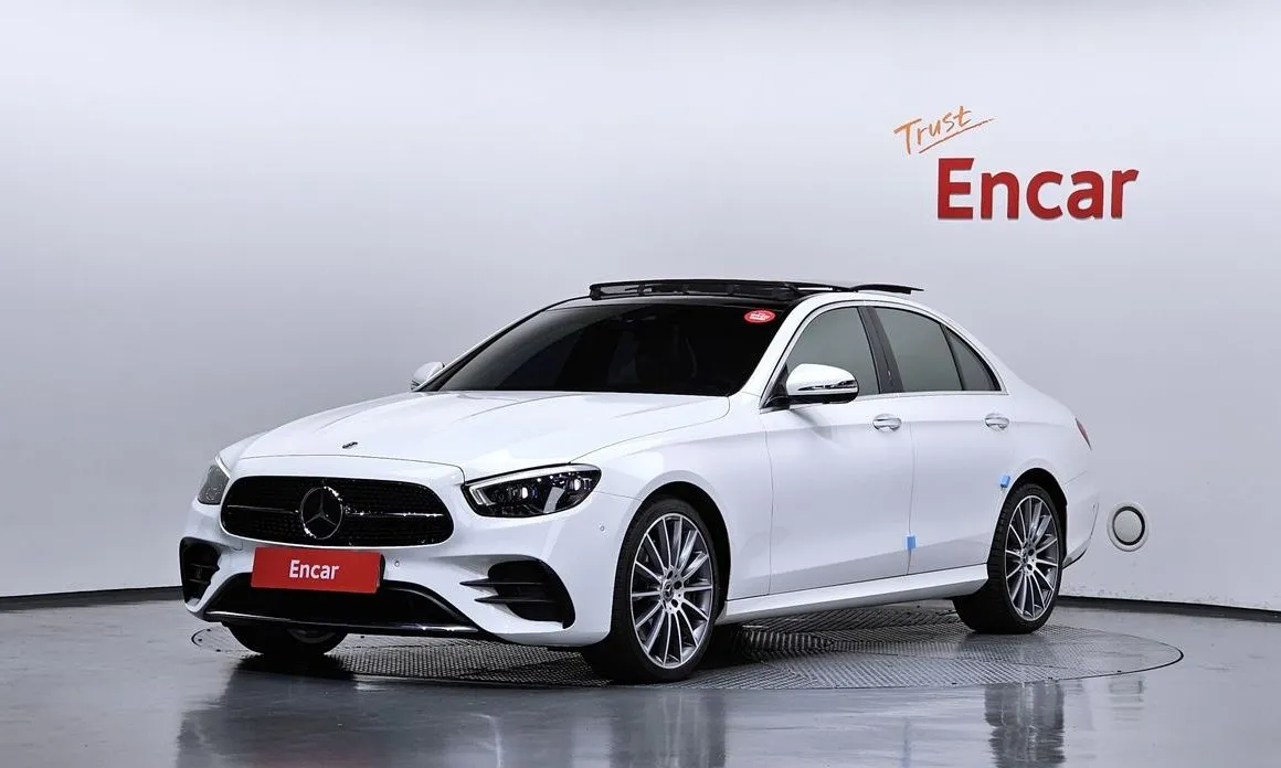 Mercedes-Benz E-Class — фото 1