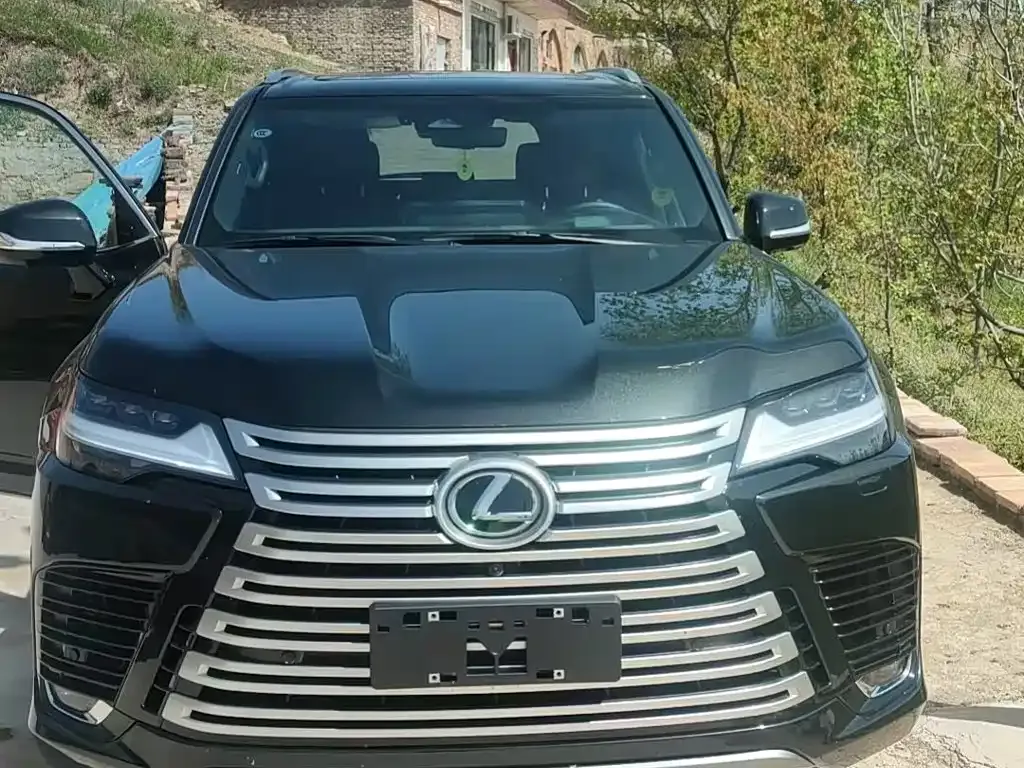 Lexus LX — фото 3