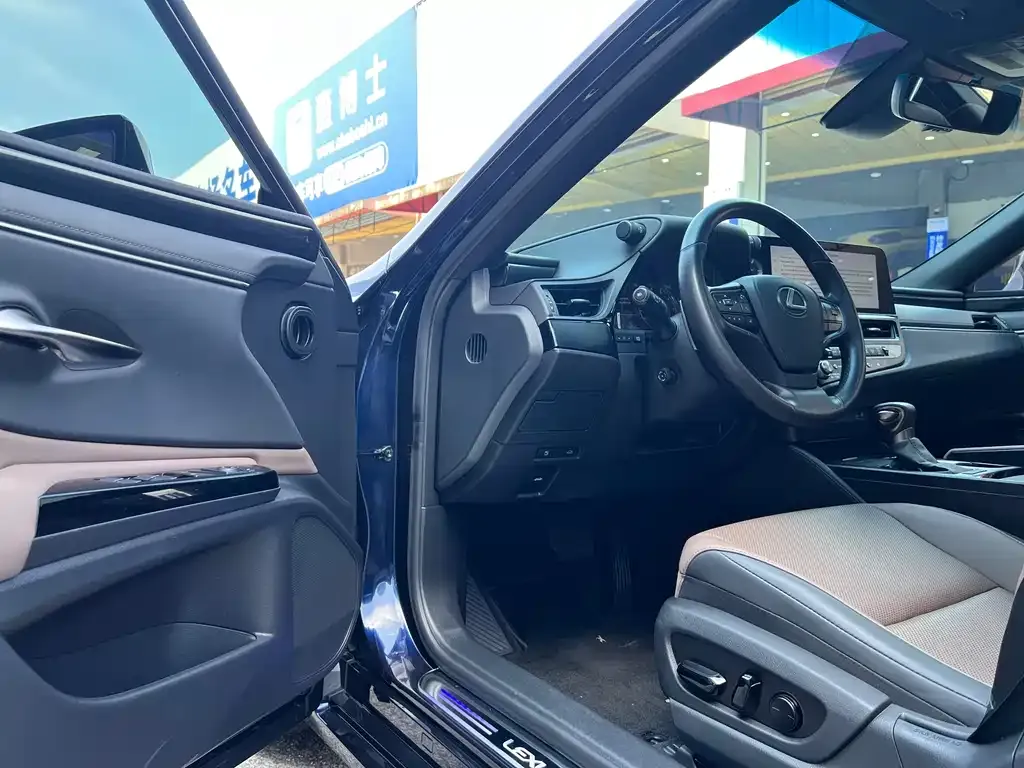 Lexus ES 2024 из CN, фото 5