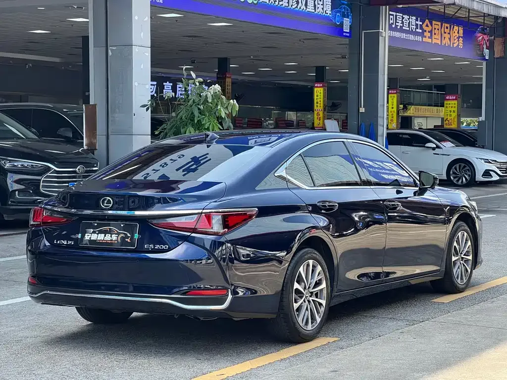 Lexus ES 2024 из CN, фото 3