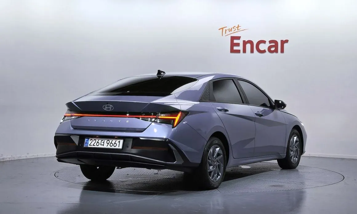 Hyundai AVANTE — фото 4