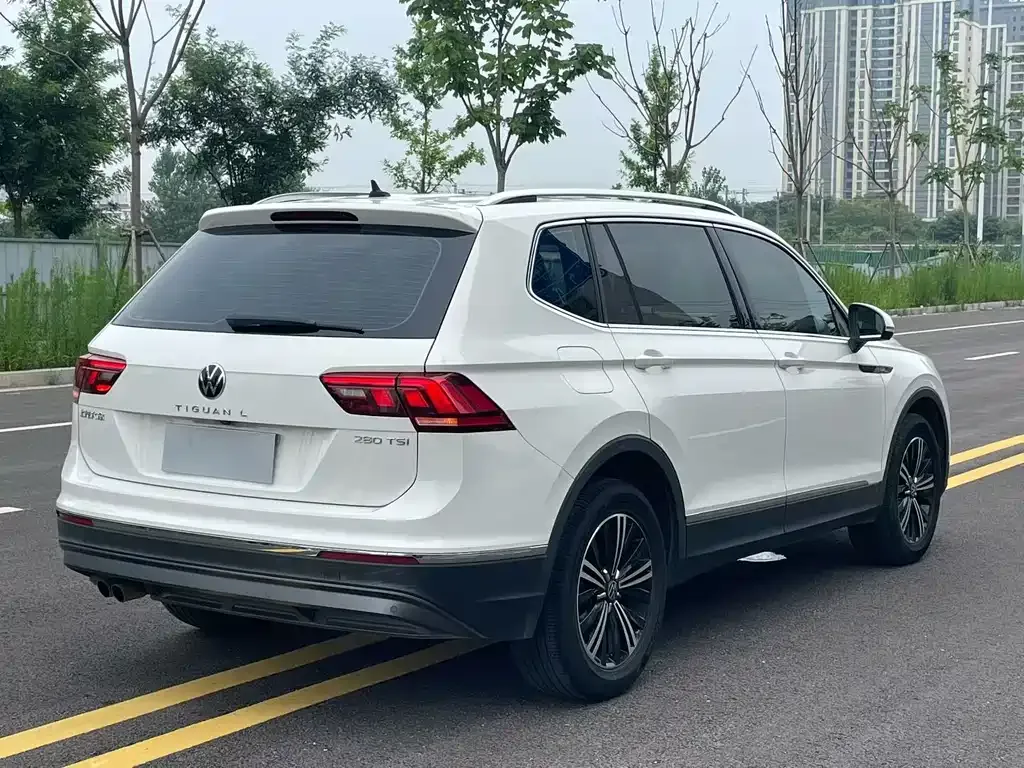 Volkswagen Tiguan L 2021 из CN, фото 7