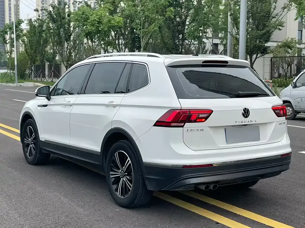 Volkswagen Tiguan L 2021 из CN, фото 9