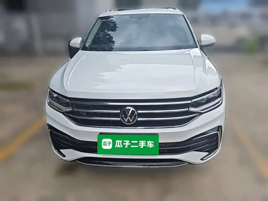 Volkswagen Tiguan L — фото 4