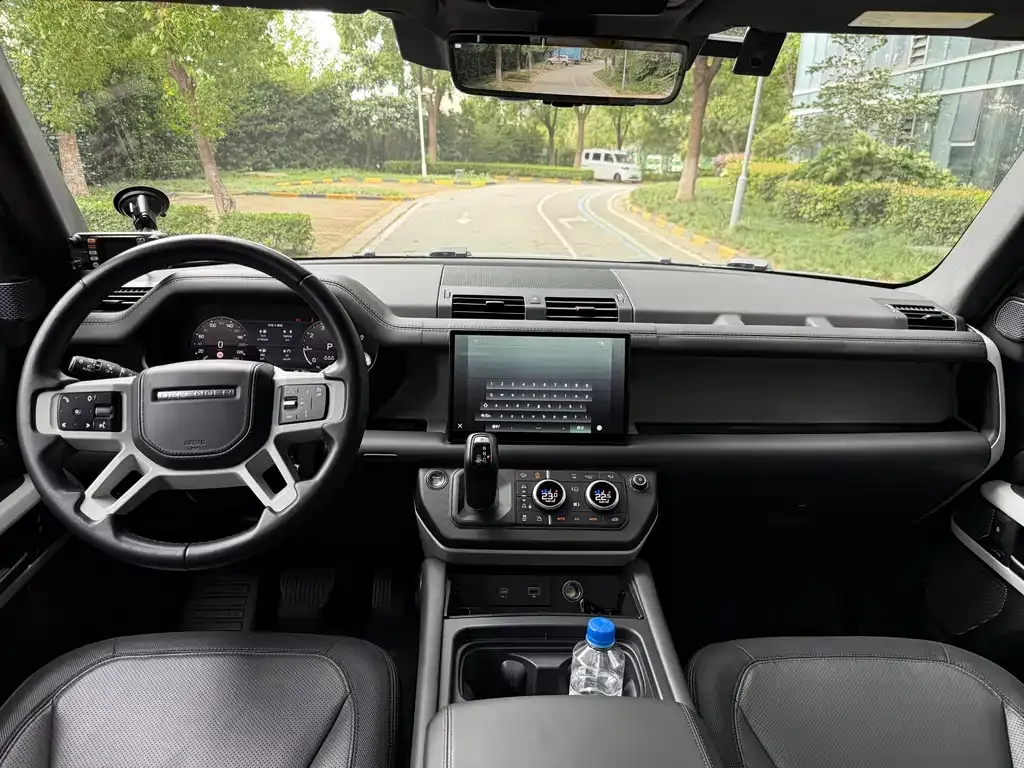 Land Rover Defender — фото 2