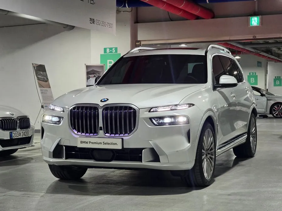 BMW X7 — фото 1