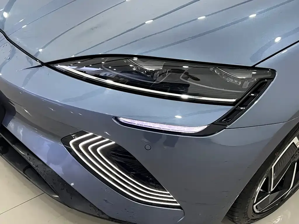 BYD Seal — фото 6
