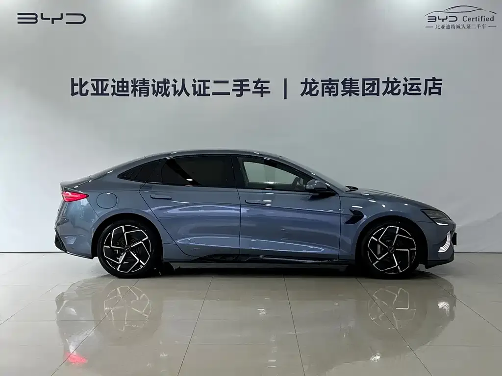 BYD Seal — фото 9