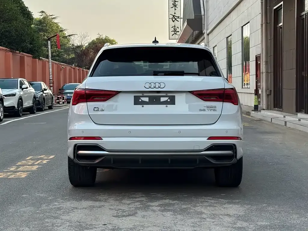 Audi Q3 — фото 6