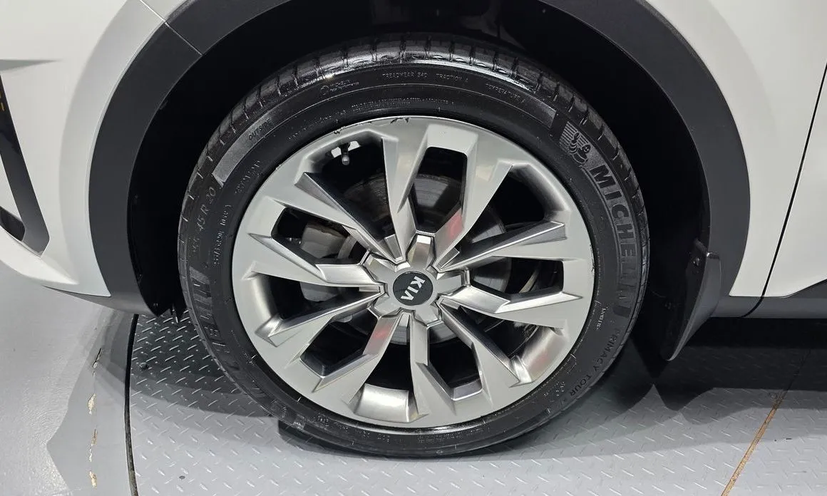 Kia Sorento — фото 6