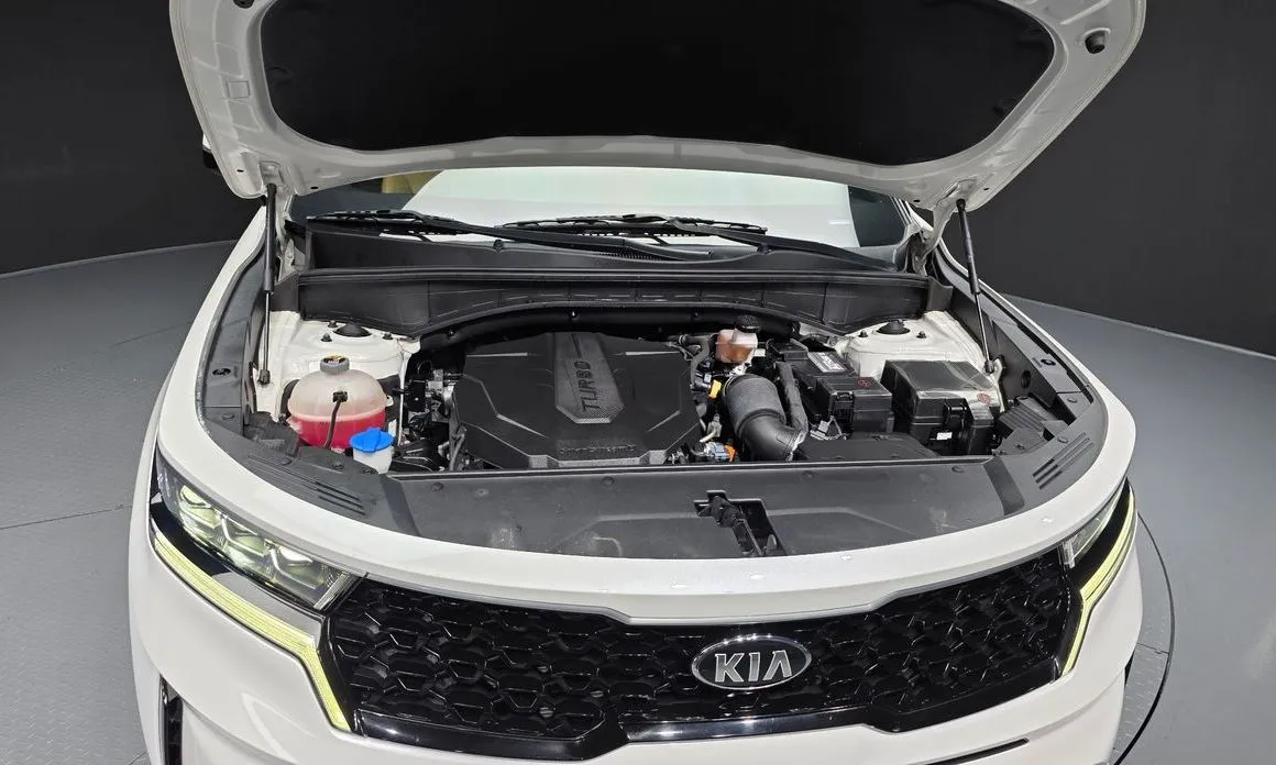 Kia Sorento — фото 8